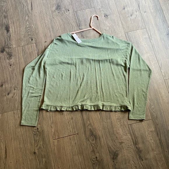 Loft Cropped Ruffle Tee - Picture 2 of 2